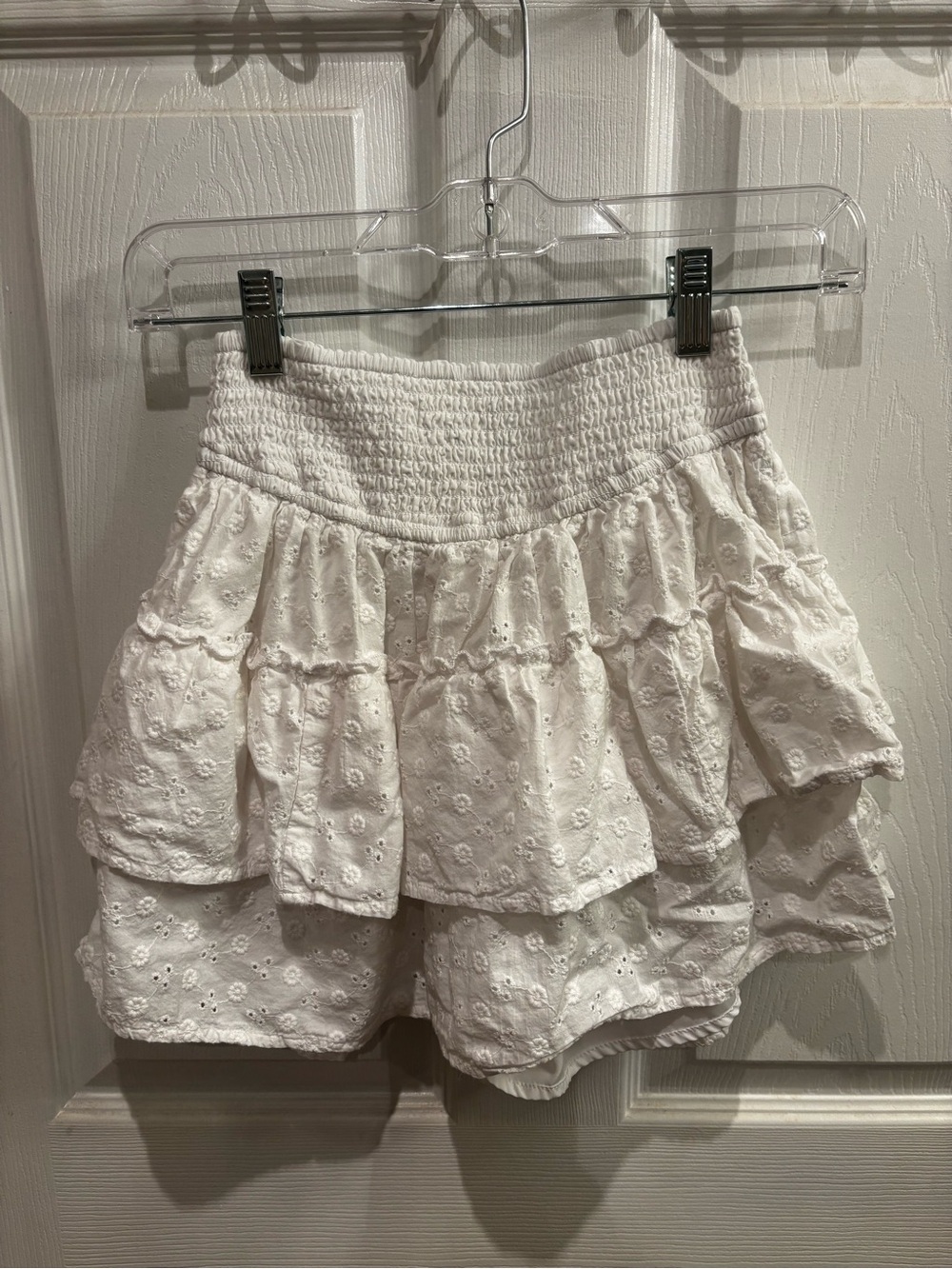 Hollister white lace eyelet tiered ruffle mini skort